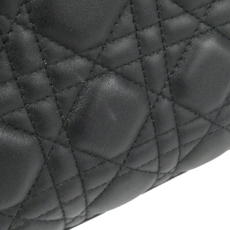 Túi Christian Dior Lady Dior Medium M0565SLOI - Hàng hiệu Authentic 805230