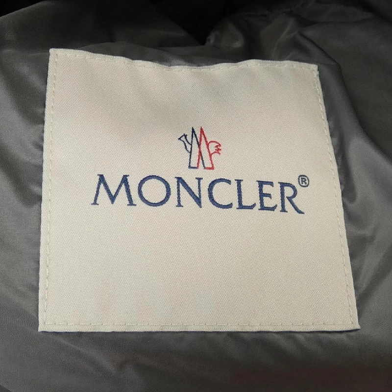 Áo khoác lông vũ MONCLER 640051