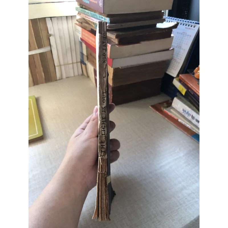 When the light is out-Ngô Tất Tố 961392