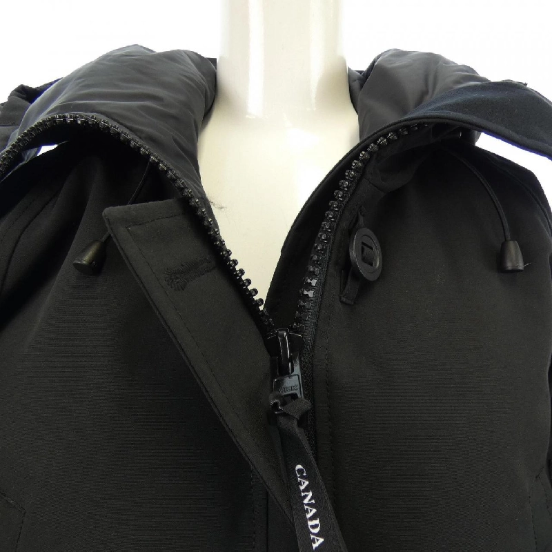 Áo khoác lông vũ CANADA GOOSE 2050W 631626