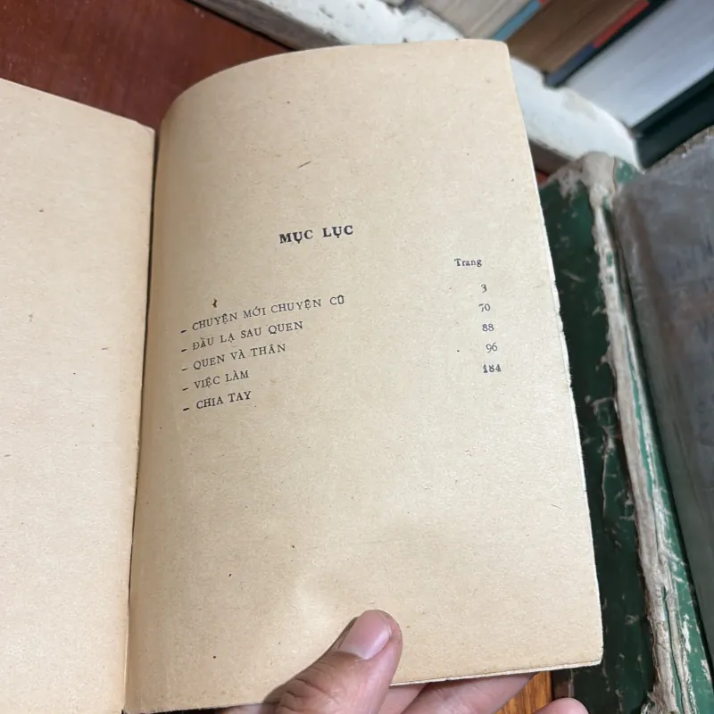 [Sách 8x] - II Văn Học: Quê Nội - Võ Quảng - 1983 797593