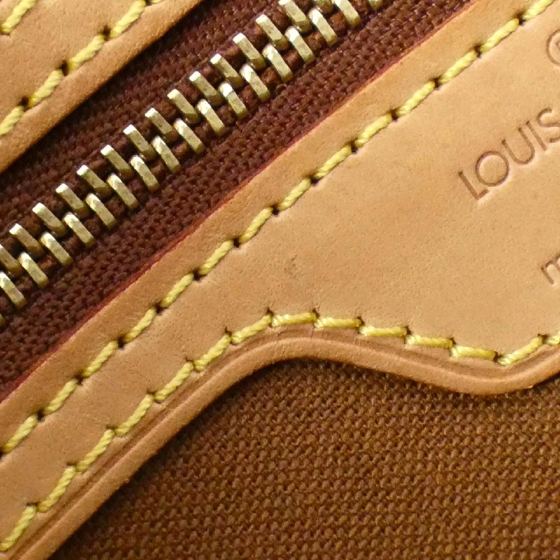 Túi xách vai Louis Vuitton Monogram Mini Looping M51147 613237