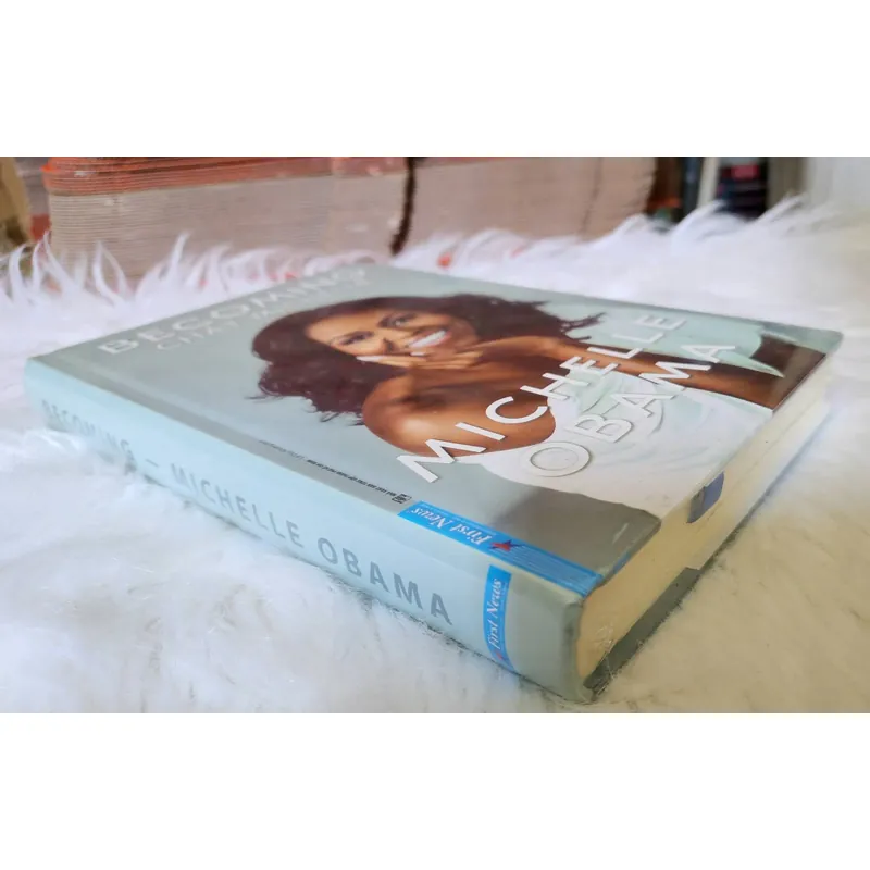 BECOMING - CHẤT MICHELLE (Seal, bìa cứng) 731391