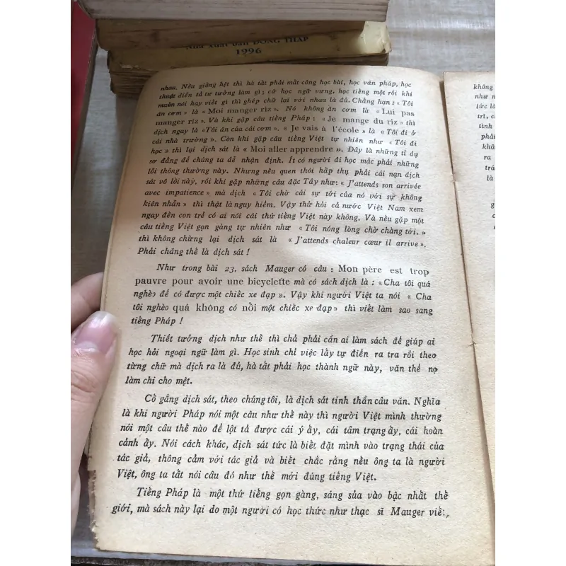 Bài học về ngôn ngữ và văn minh Pháp 993466