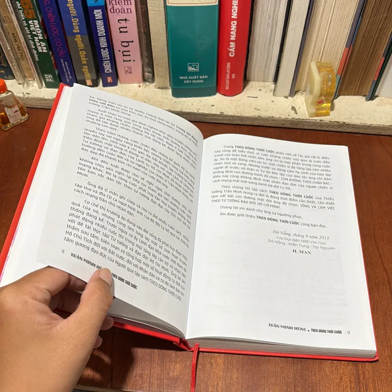 II Lịch Sử: Theo Dòng Thời Cuộc - Thiếu Tướng Trần Minh Hùng - 2013 782346