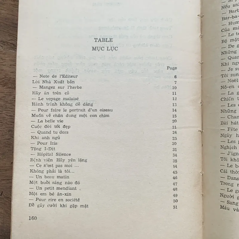 Song ngữ: thơ Ở góc phố  596392