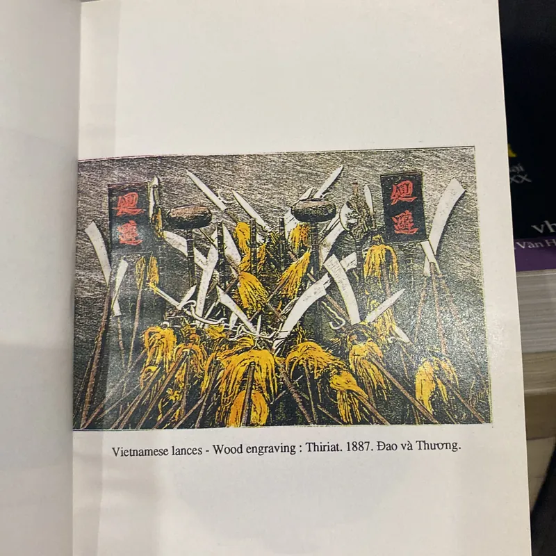 KNOWLEDGE OF VIETNAM TRONG QUÁ KHỨ QUA 700 HÌNH ẢNH (XB 1992) 564495