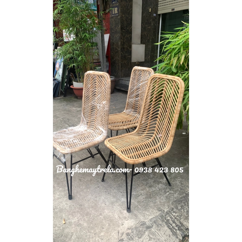 Ghế mây tự nhiên chân sắt hiện đại 500532