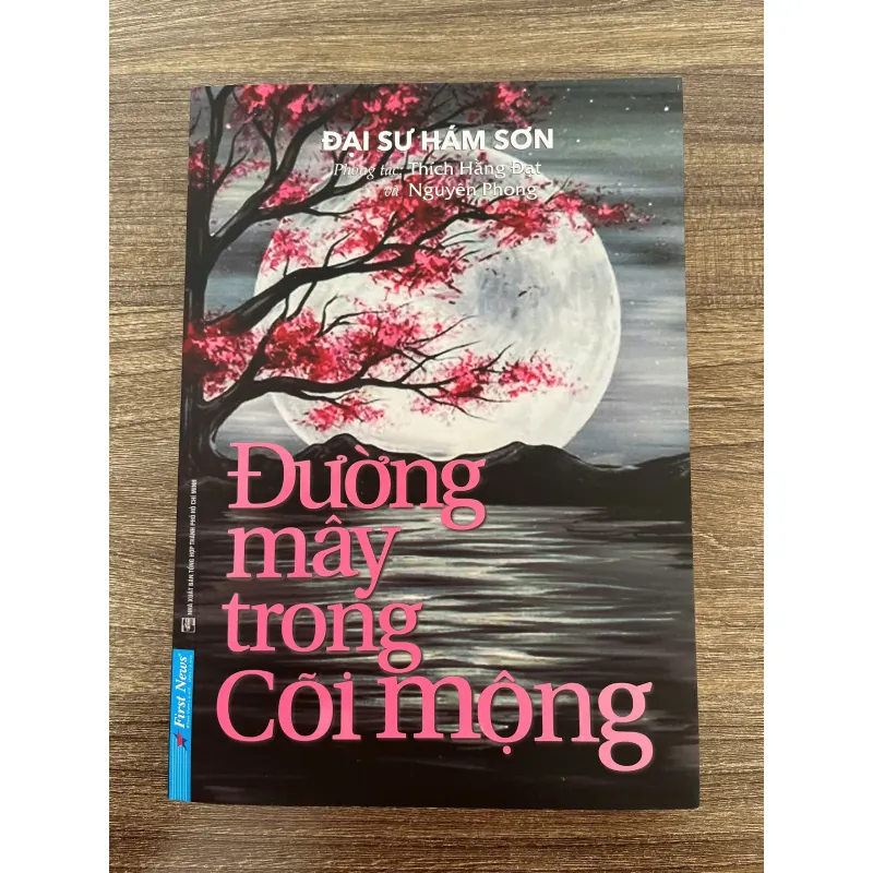 FREESHIP - ĐƯỜNG MÂY TRONG CÕI MỘNG - NGUYÊN PHONG 1004423