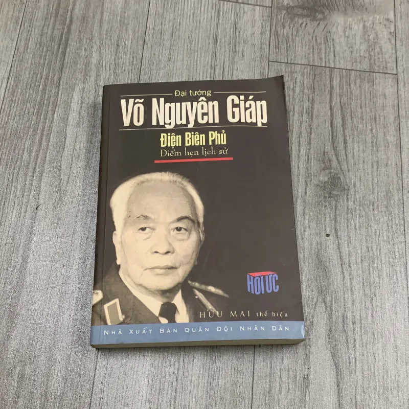 Điện biên phủ điểm hẹn lịch sử - võ nguyên giáp. 10a1 1025604