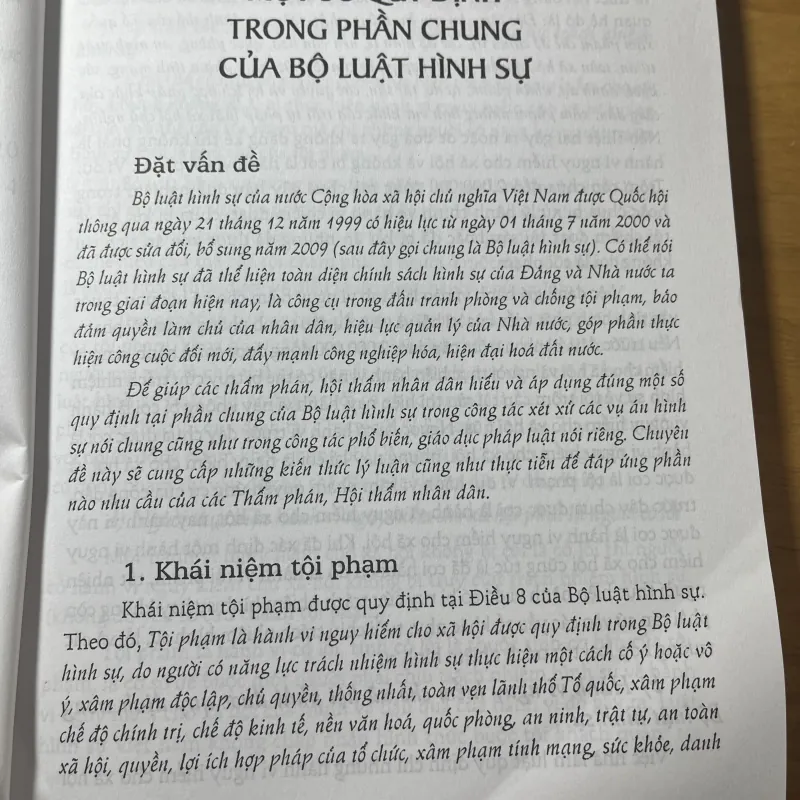[luật - chính trị - toà án - thẩm phán - hội thẩm] Sổ tay pháp luật 764035