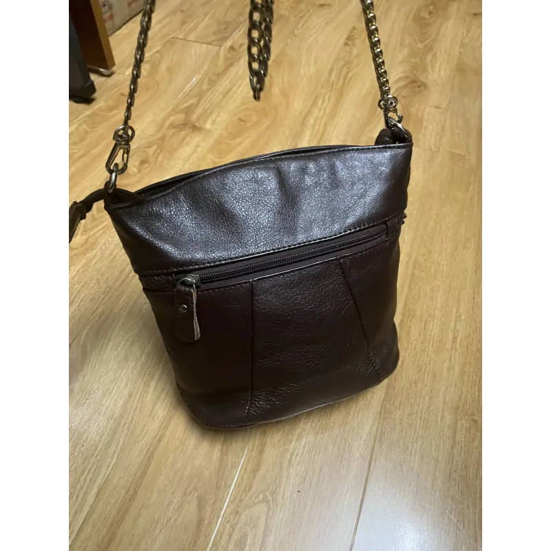 Túi nữ size 20/23*21*8 da thật dây đeo kim loại 2hand 925653