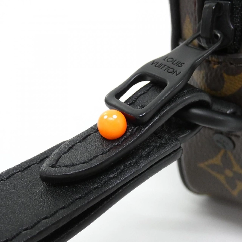 Túi xách Louis Vuitton Monogram Solar Ray Pochette Volga M44458 615840