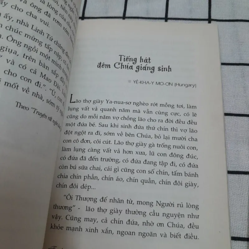 3 quyển 3 nhà văn Việt - Thái Nguyễn Bạch Liên, Hoàng Phủ Ngọc Tường và Nguyễn Nhật Ánh. 573642