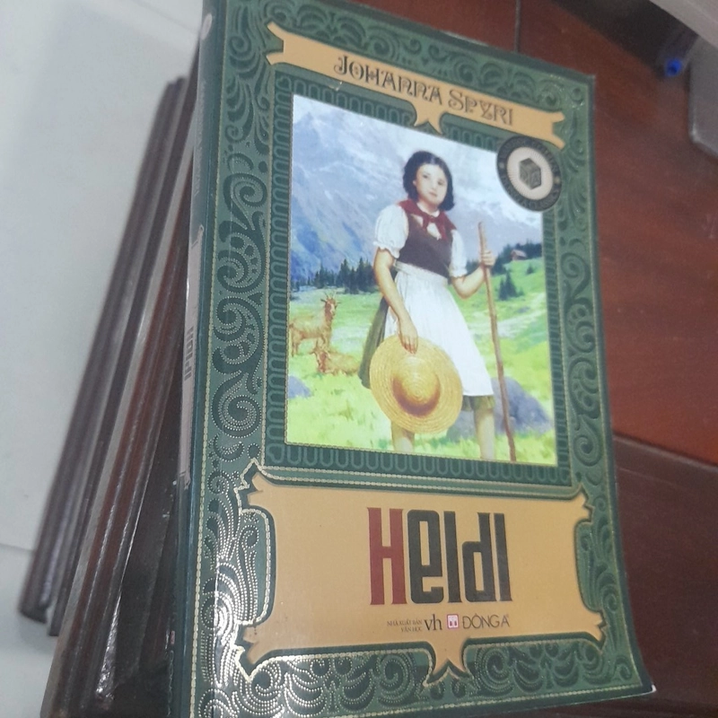 JOHANNA SPYRI - HEIdI (câu chuyện về cô bé Heidi trên ngọn núi Alps) 275025