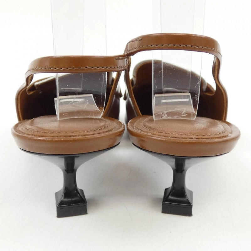 Giày sandal MIU MIU - Hàng hiệu chính hãng 827436