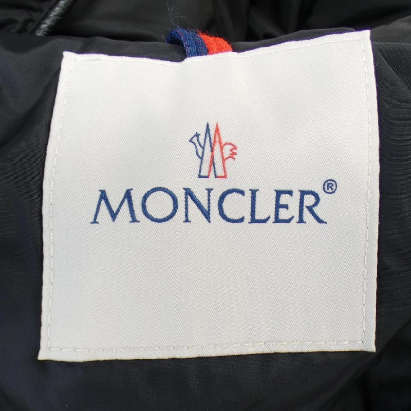 Áo khoác lông vũ MONCLER 636642