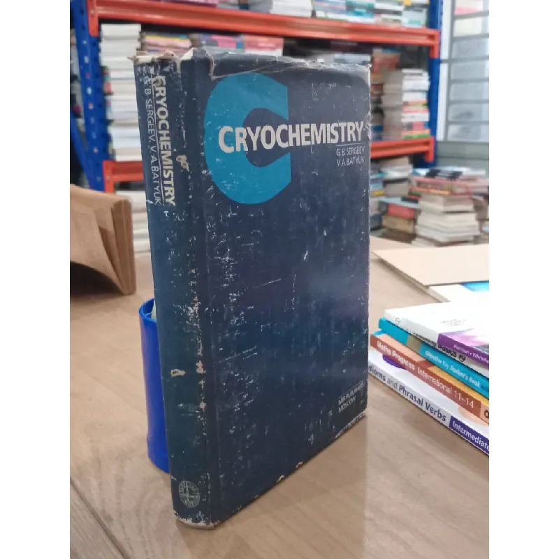 Cryochemistry - G. B. Sergeev, V. A. Batyuk 559825