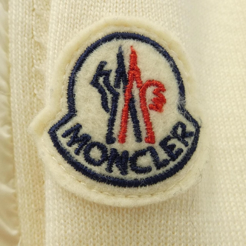 Moncler MONCLER 20939B51100 Áo khoác lông 630332