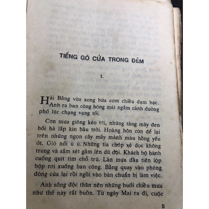 Dòng sông hoang tưởng mới 60% ố rách bong gáy có highlight nhẹ 1994 Triệu Huấn HPB0906 SÁCH VĂN HỌC 914838