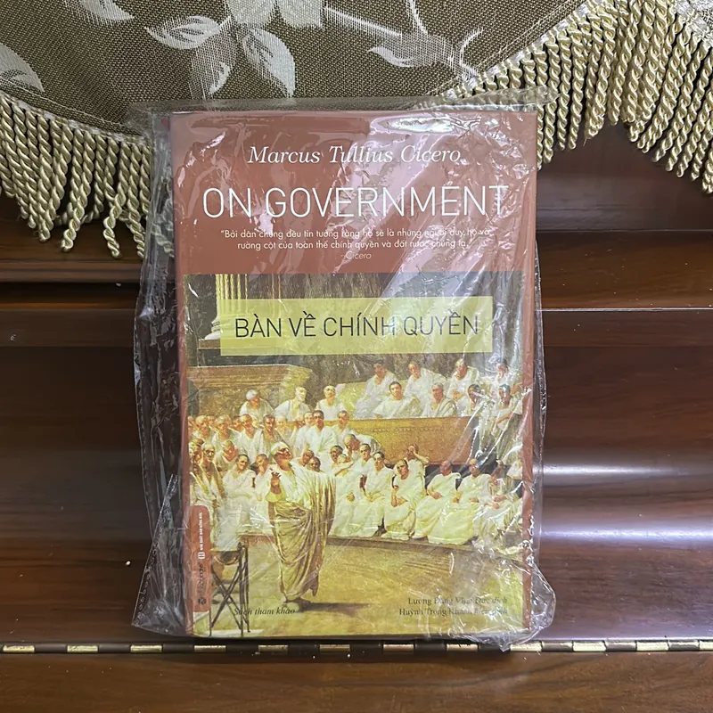 Bàn về chính quyền  682516