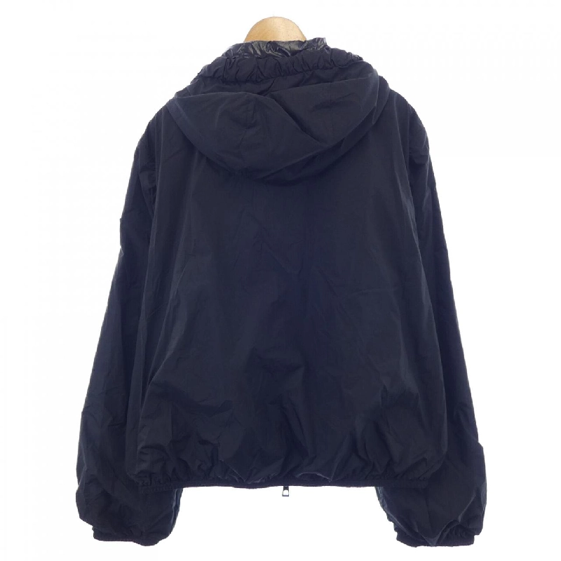 Áo khoác MONCLER 633474