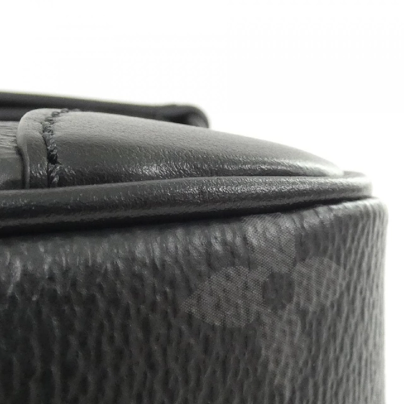 Túi xách Louis Vuitton Monogram Eclipse Pochette Cassie M82076 618498