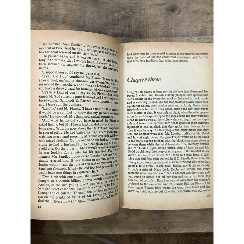 The Throwback - Tom Sharpe 731645