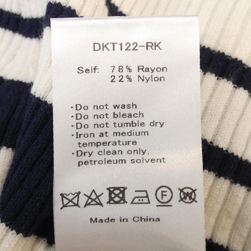 SAYAKADAVIS Top - Hàng hiệu Authentic 810998