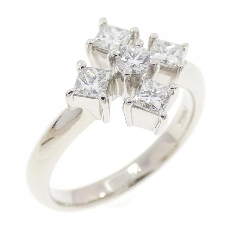 Nhẫn kim cương PT900 0.519CT 669912