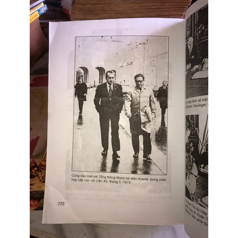 Những năm bão táp - Cuộc chạy đua vào nhà Trắng - Henry Kissinger 1017736