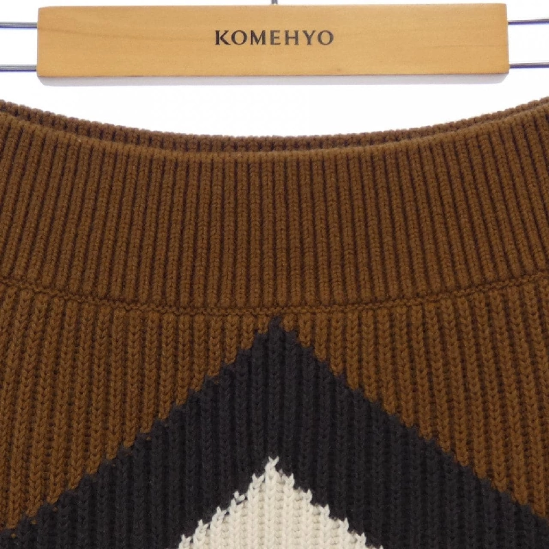 Váy BURBERRY 651748