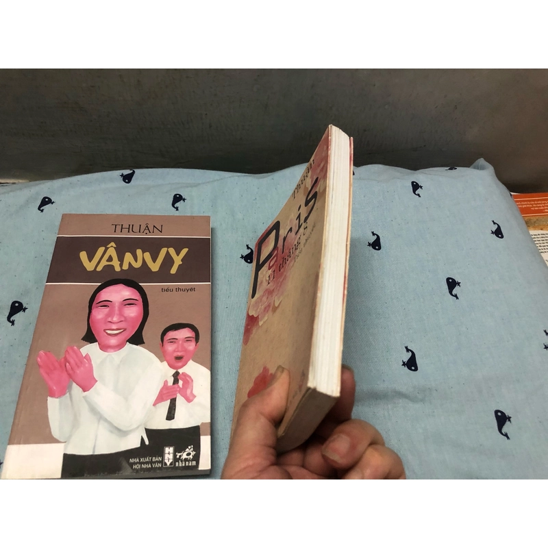 Vân Vy + Paris 11 tháng 8 - Thuận (Vân Vy đẹp như mới, Paris đọc tốt) 377878