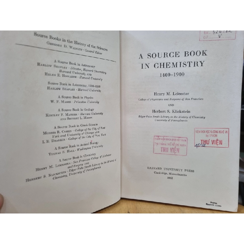 SOURCE BOOK IN CHEMISTRY 1400 - 1900 (LEICESTER & KLICKSTEIN) 120011