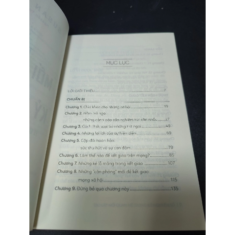 Tạo lập mối quan hệ trong kỷ nguyên số Susan Roane 2019 mới 95% HCM.ASB2512 giao tiếp 912973