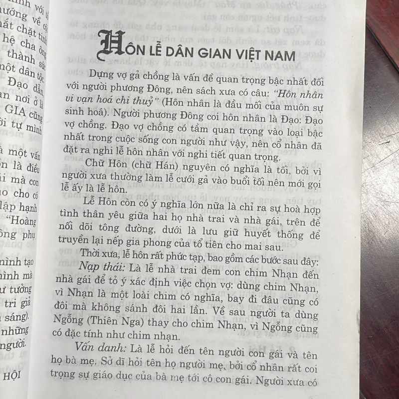 MỘT SỐ PHONG TỤC NGHI LỄ DÂN GIAN TRUYỀN THỐNG VIỆT NAM 2010  1039611