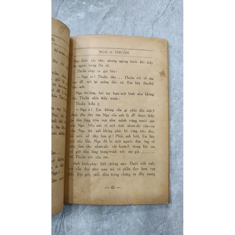 NGA VÀ THUẦN - LÝ VĂN SÂM 758109