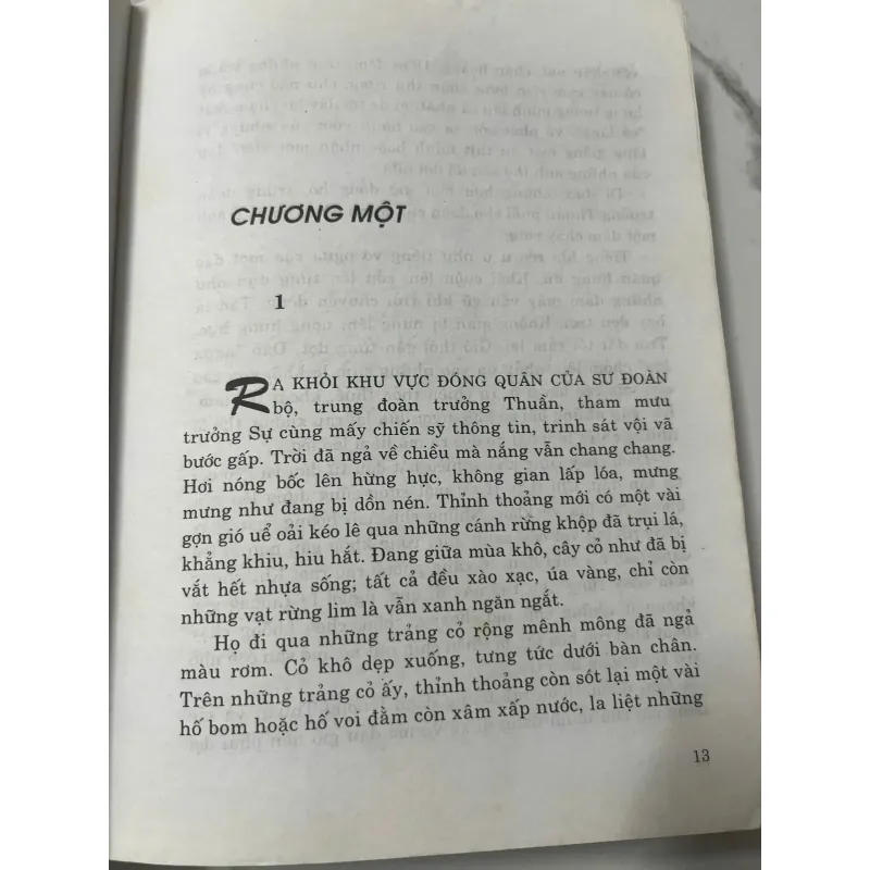 Trong Cơn Gió Lốc - Khuất Quang Thụy 991811