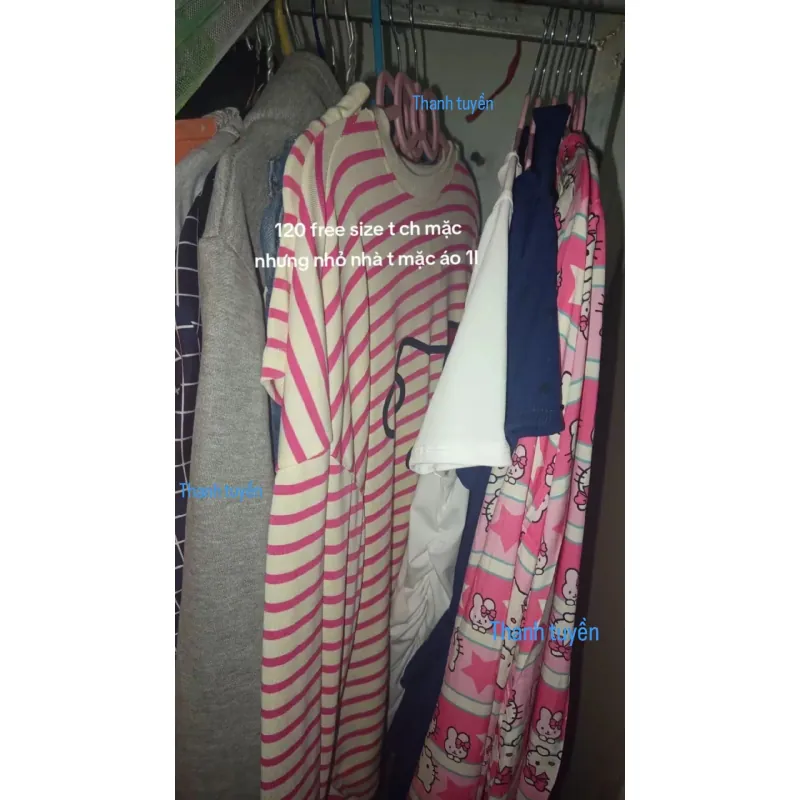 Set from rộng Hello Kitty sọc hồng 1000056