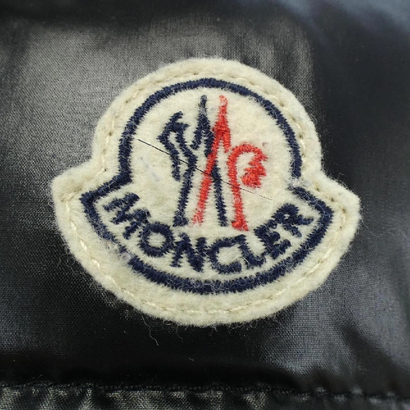 Áo gile MONCLER 643670