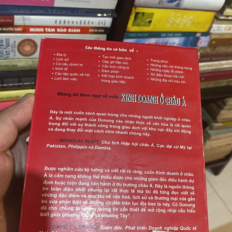 KINH DOANH Ở CHÂU Á, CẨM NANG HƯỚNG DẪN, SAJYOT P.DUNUNG (XB 1998) 518433