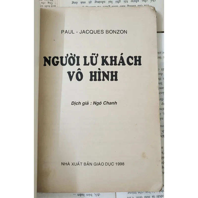NGƯỜI LỮ KHÁCH VÔ HÌNH - Paul-Jacques Bonzon 717745