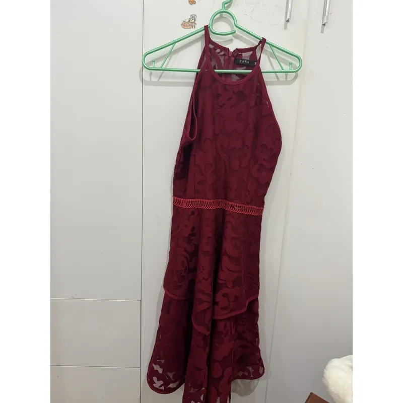 Váy yếm nữ màu đỏ đô còn mới 90% size M 708911