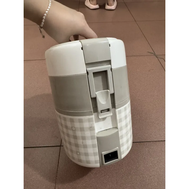 Hộp cơm điện Lock&Lock màu xám 2L EJR216 1013546