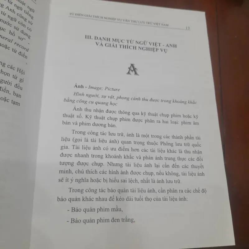 Từ điển GIẢI THÍCH NGHIỆP VỤ VĂN THƯ LƯU TRỮ VIỆT NAM 1022067