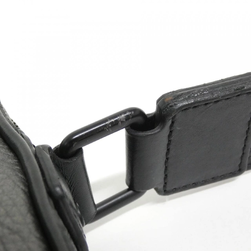 Túi đeo chéo Louis Vuitton Alpha M52767 613644