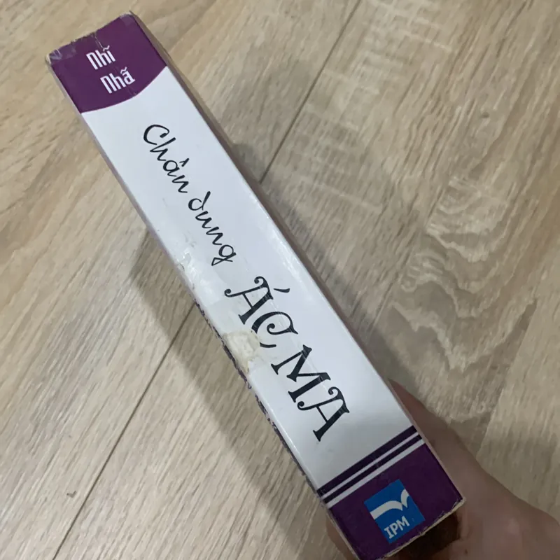 Chân dung ác ma - Nhĩ Nhã 562826