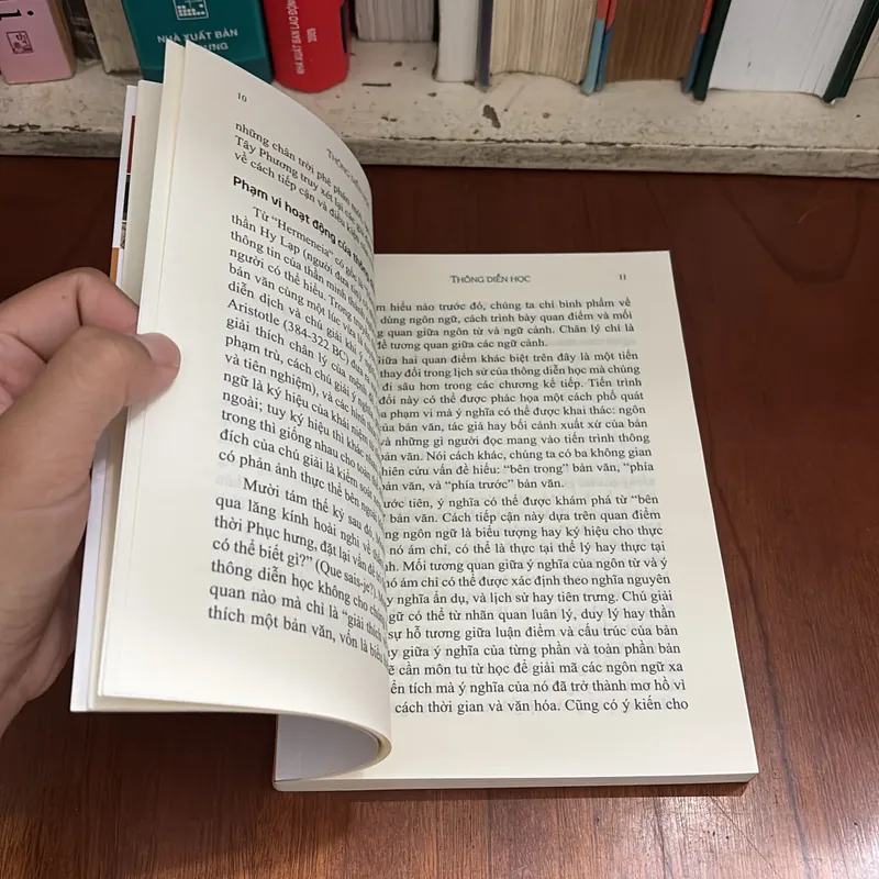 II Tựa Sách: Thông Diễn Học - JOSEPH TÂN NGUYỄN, OFM - 2022 607606