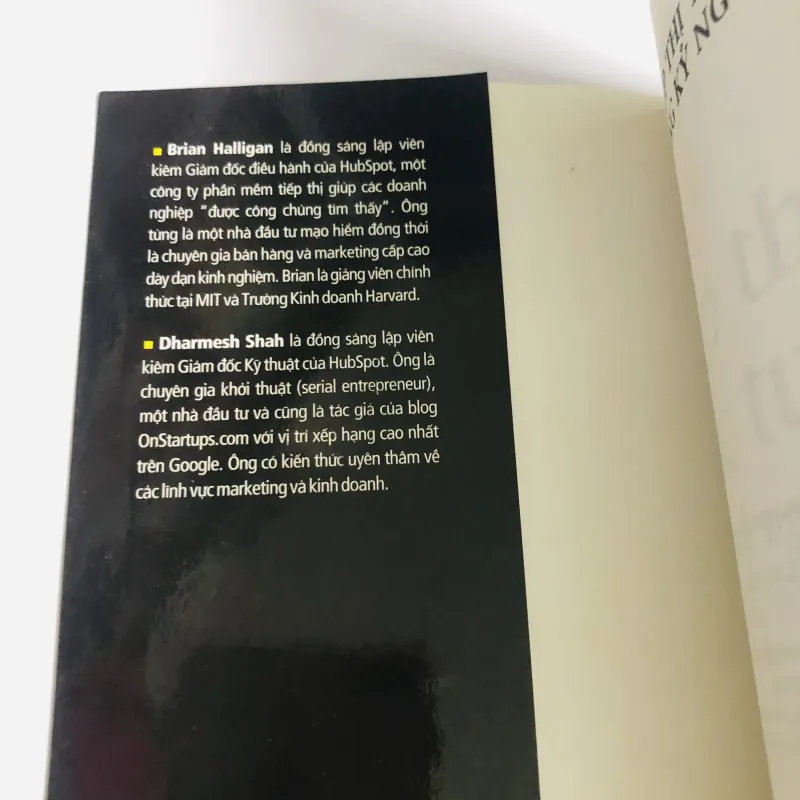 TIẾP THỊ TRỰC TUYẾN TRONG KỶ NGUYÊN MỚI  749233