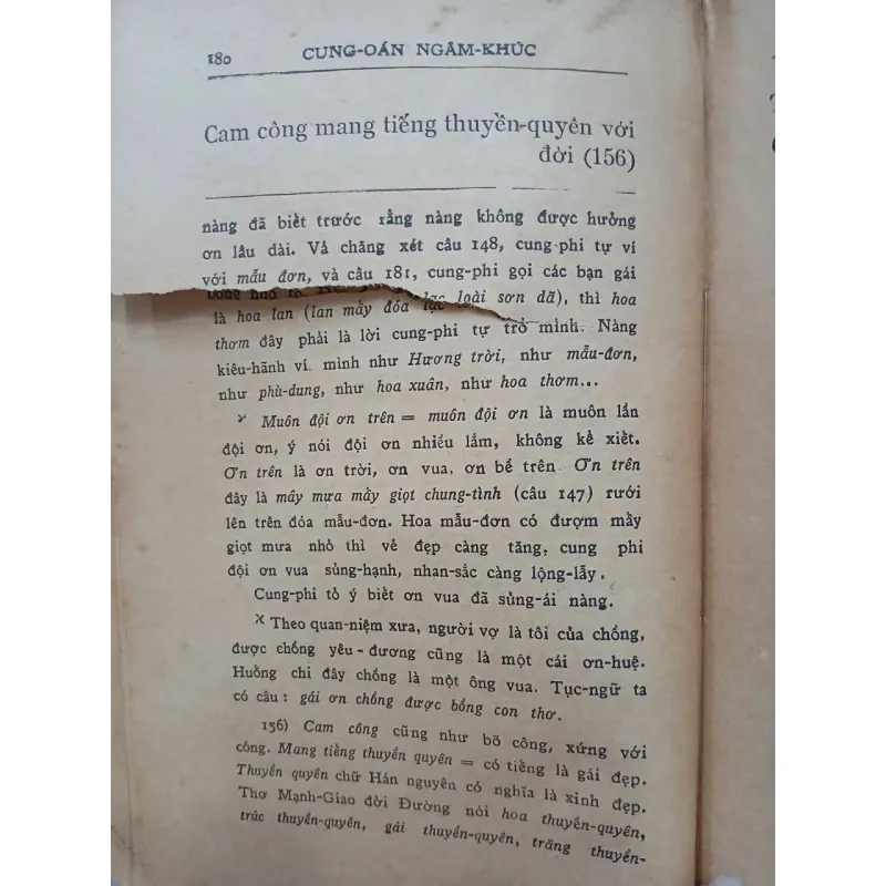 CUNG OÁN NGÂM KHÚC CHÚ GIẢI - LÊ VĂN HÒE 733851